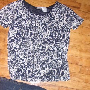 Size Large womens white, navy blue, floral pattern shirt, blouse, East 5th